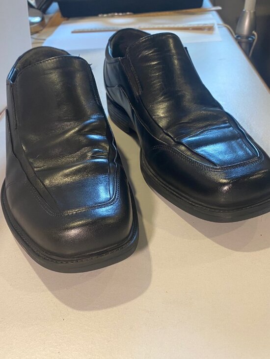 Johnston & Murphy - Size 8.5M - Men\'s Black Slip-On Leather Loafers